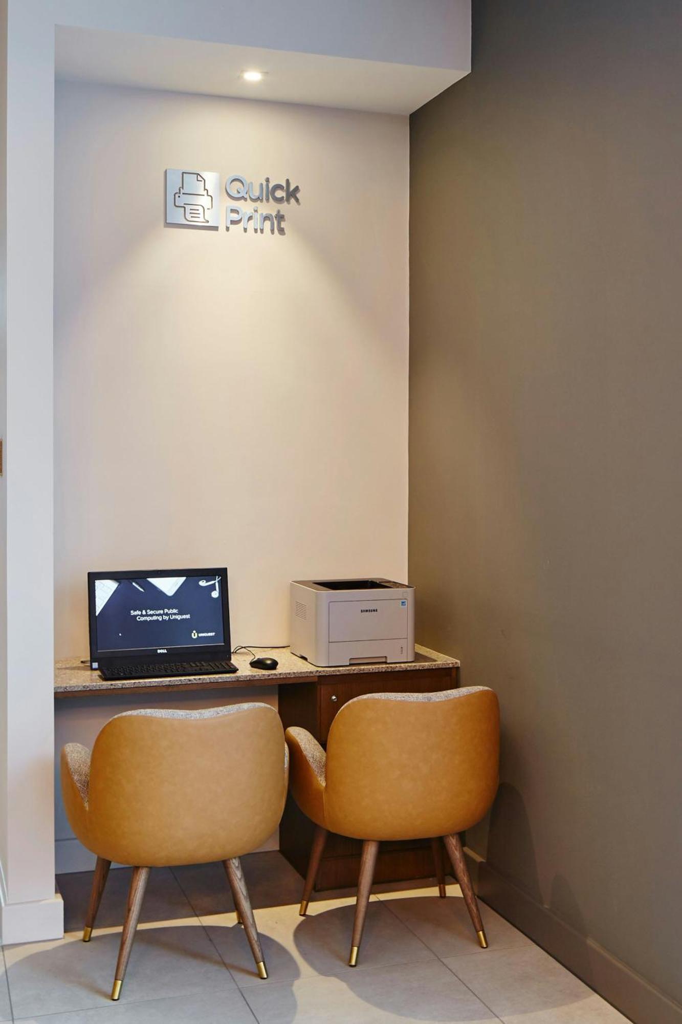 מלון Abingdon-on-Thames Courtyard By Marriott Oxford South מראה חיצוני תמונה